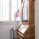 Boutique Near Piazza Di Spagna 아파트 로마