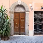 Boutique Near Piazza Di Spagna 아파트 *