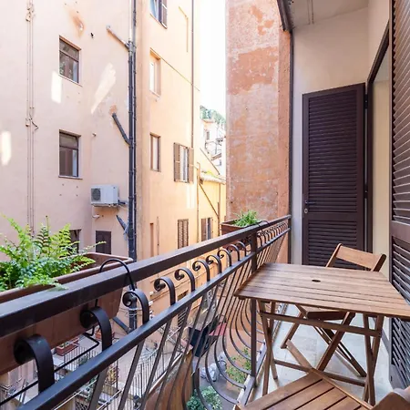 Cozy By Spanish Steps